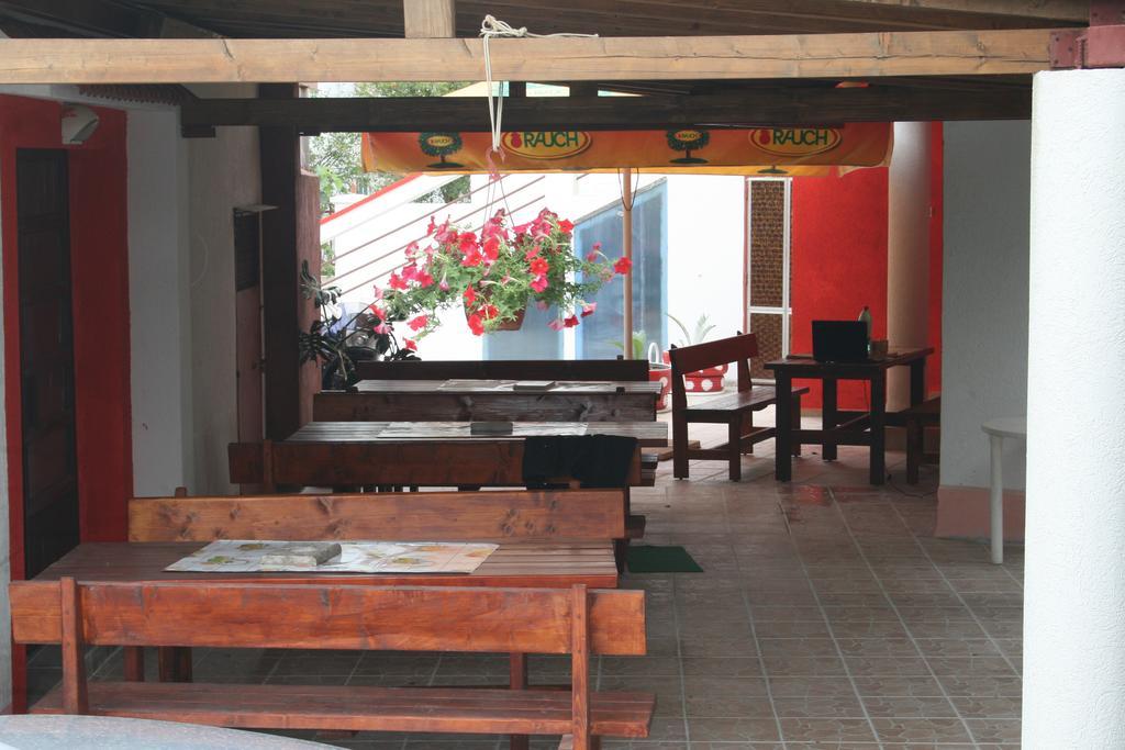 Lukic Apartmani Bar Extérieur photo