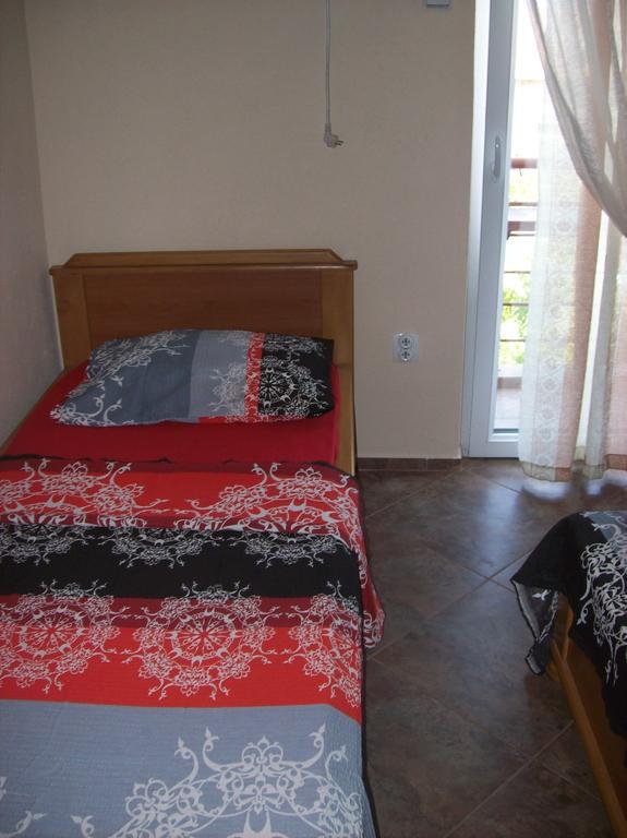 Lukic Apartmani Bar Extérieur photo