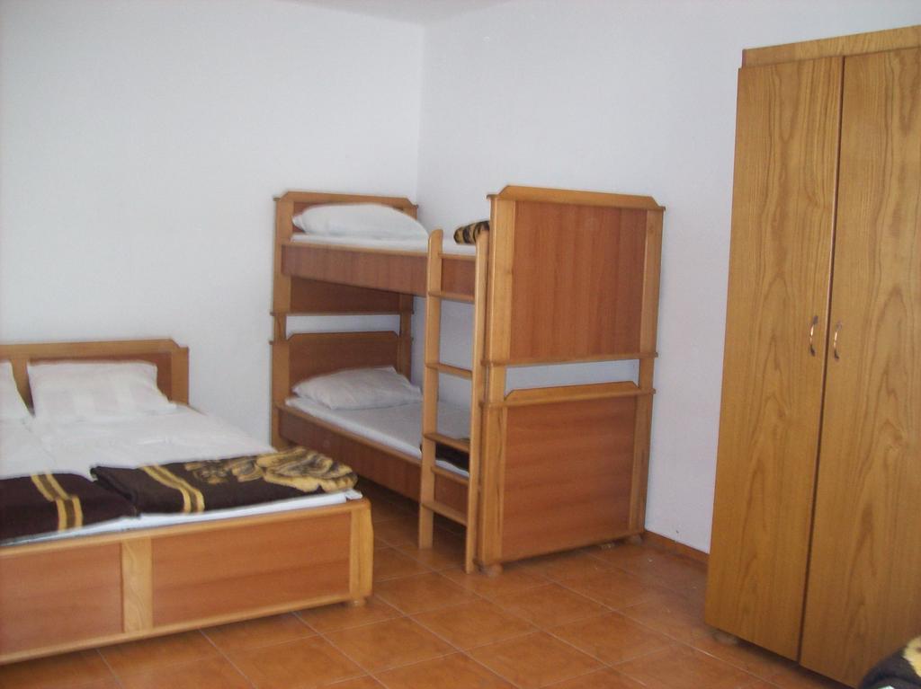 Lukic Apartmani Bar Extérieur photo